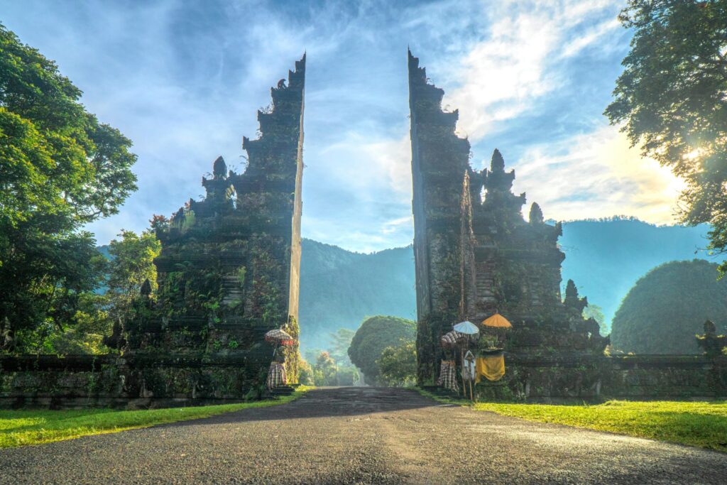 Image of the Gate of Heaven at Lempuyang Temple